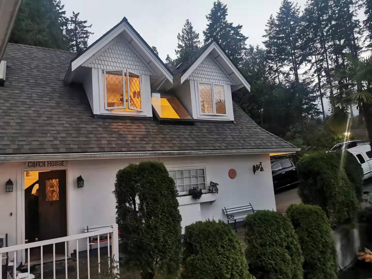 Walkon Waterfront Castle Cove Inn Chemainus Bagian luar foto